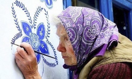 90-ročná babička